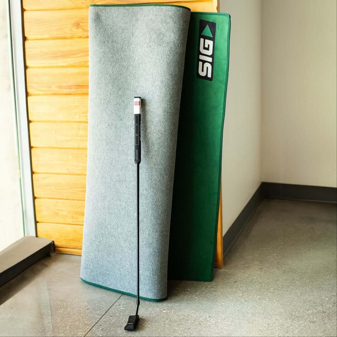 SIG LITE Indoor Putting Green 4' x 10'